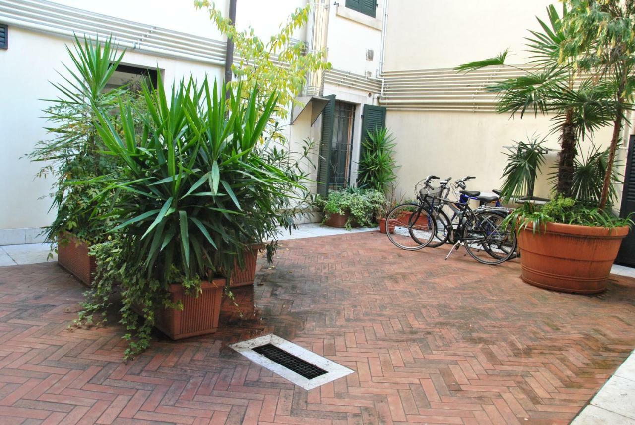 Verona Relais + Private Parking Εξωτερικό φωτογραφία